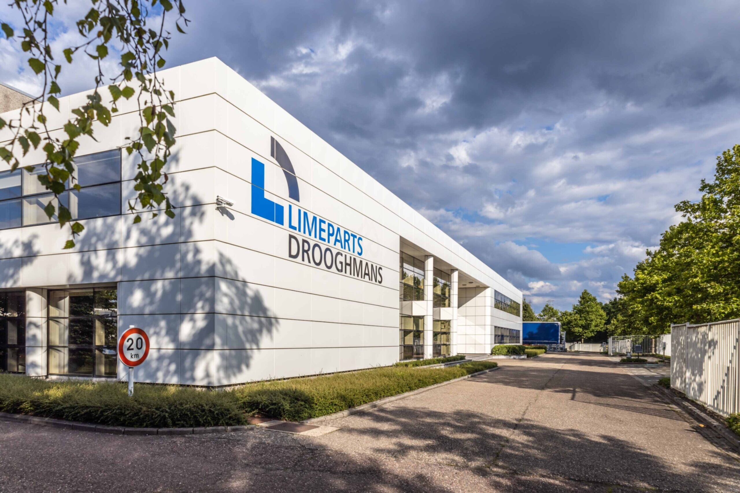 Customer case - Limeparts-Drooghmans - Voorgevel